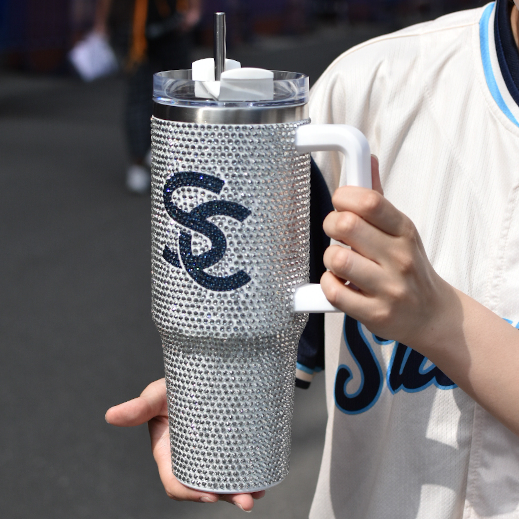 2026 CREW ストロー付きタンブラー | スワレージアイテム交換
